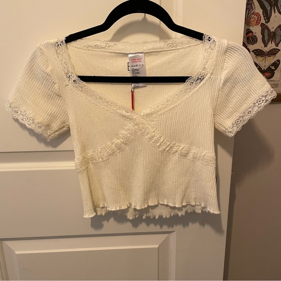 BDG Urban Outfitters London Womens Cross Lace Baby Tee size medium NWT - Picture 8 of 13
